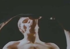 Dolce giovane bruna Mickey Moore allarga le film hard gratuiti italiani guance per amore anale