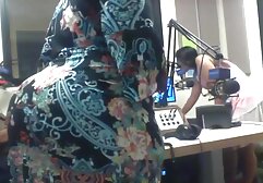 Esotici video porno italiani amatoriali gratis Angelo si apre un grosso cazzo