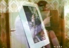 Redhead Milf scopa insegna giovane bruna come scopare film porno italiani gratis